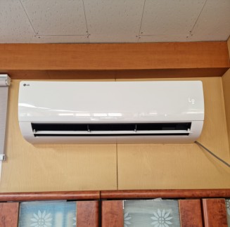 제주도 동신레미콘 LG 냉난방 벽걸이 에어컨 13평 설치