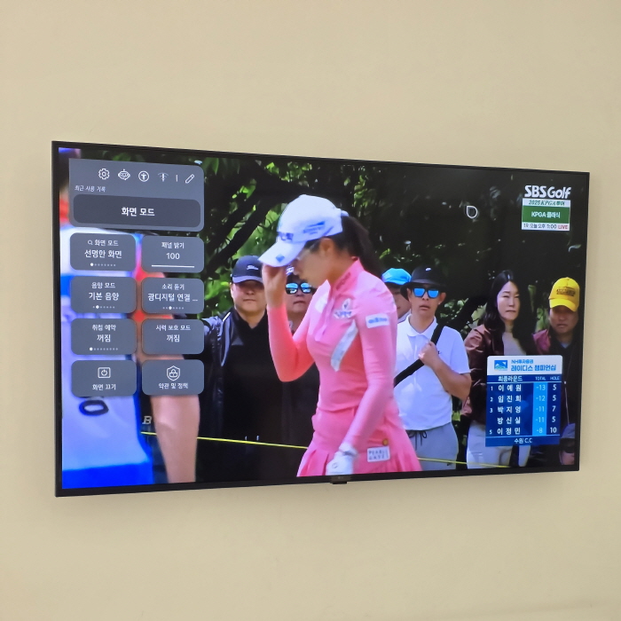 제주 블랙스톤 골프&리조트에 55인치 TV 벽걸이,스탠드 설치